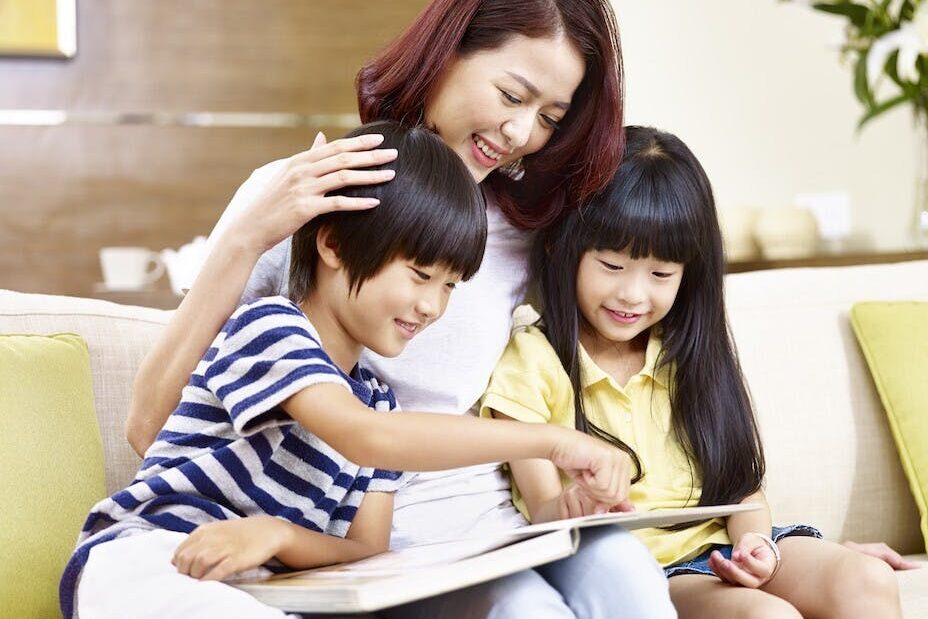 6岁男童被9岁哥哥割颈案