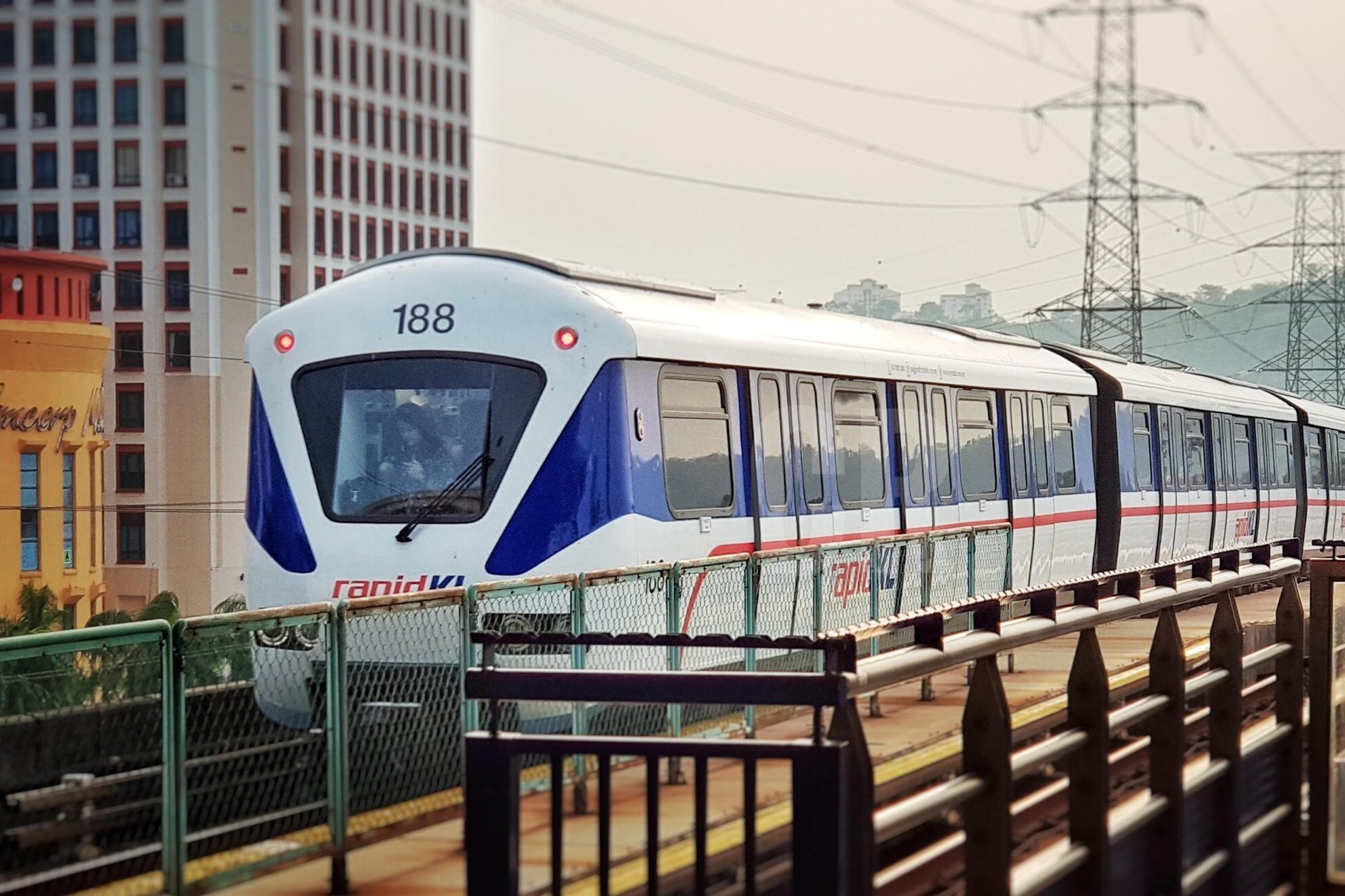 基础设施与高价值产业投资 — 推动长期增长