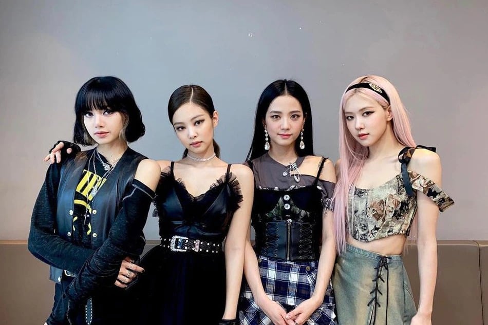 泰国王太后诗丽吉病逝