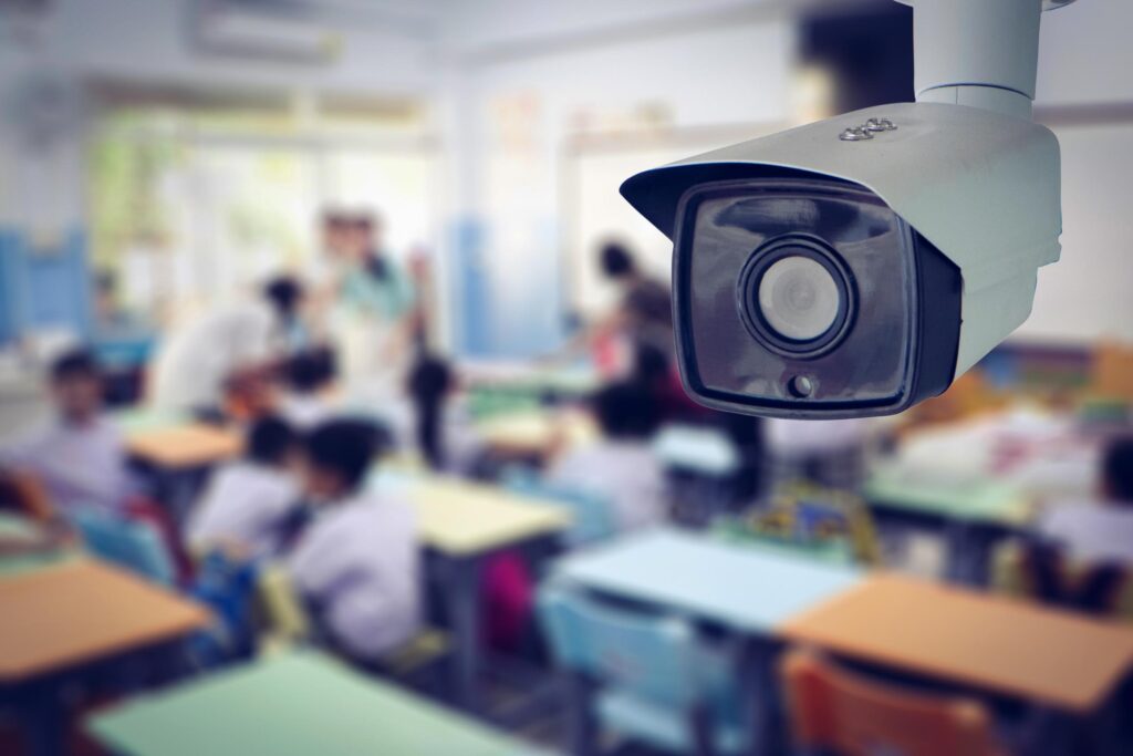 16岁以下学生手机禁令