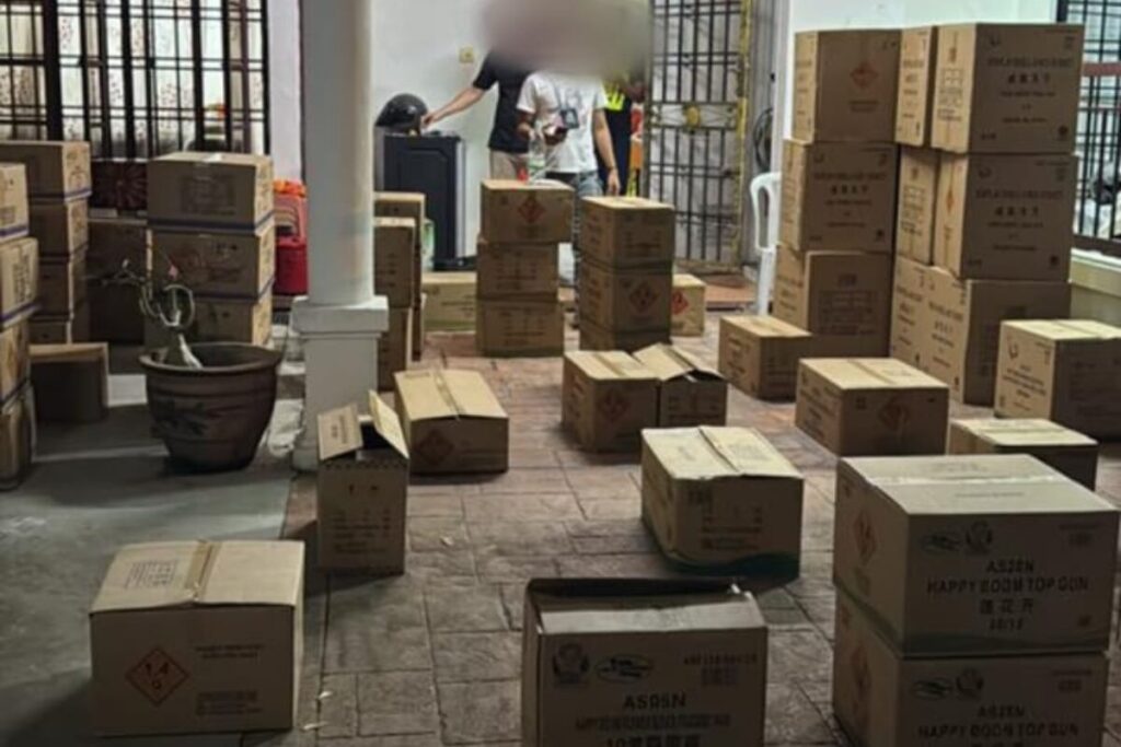 新山烟花爆竹走私案